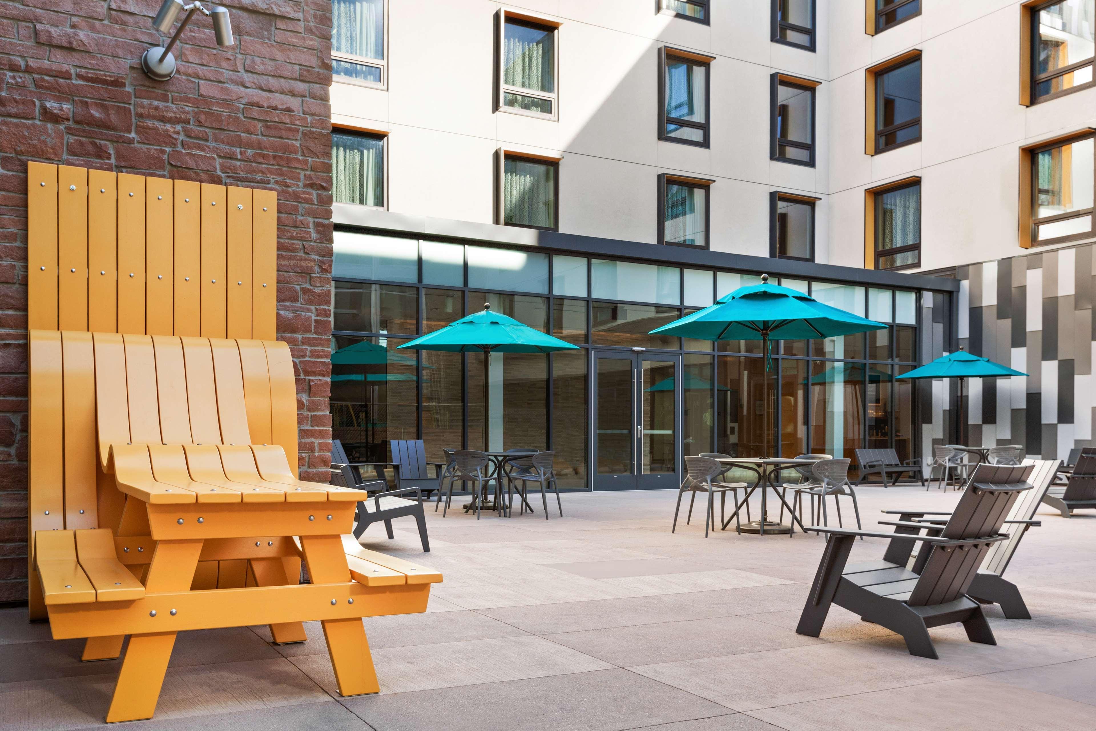 Embassy Suites By Hilton Boulder Exterior photo